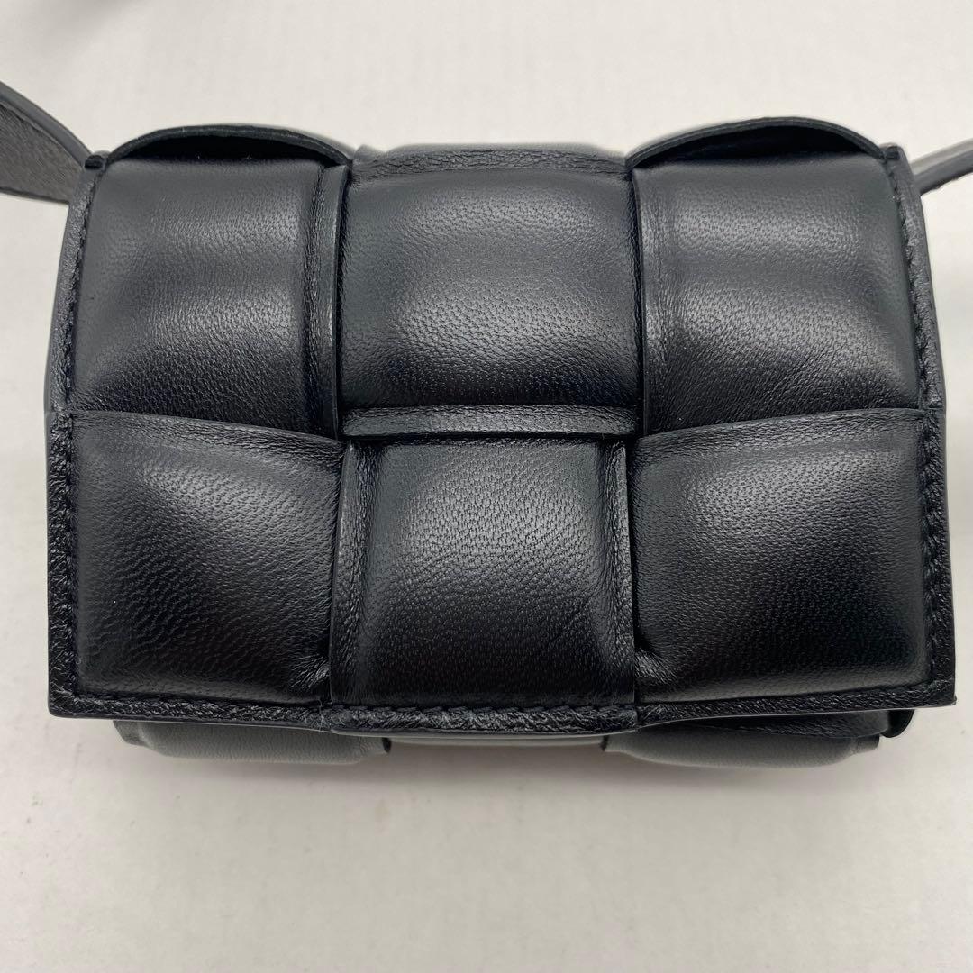 【希少】ボッテガヴェネタ ボッテガ パデット カセット ショルダー レザー 【希少】ボッテガヴェネタ ボッテガ パデット カセット ショルダー レザー