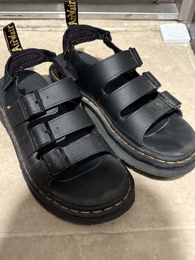 Dr. Martens ブラックサンダル SOLOMAN