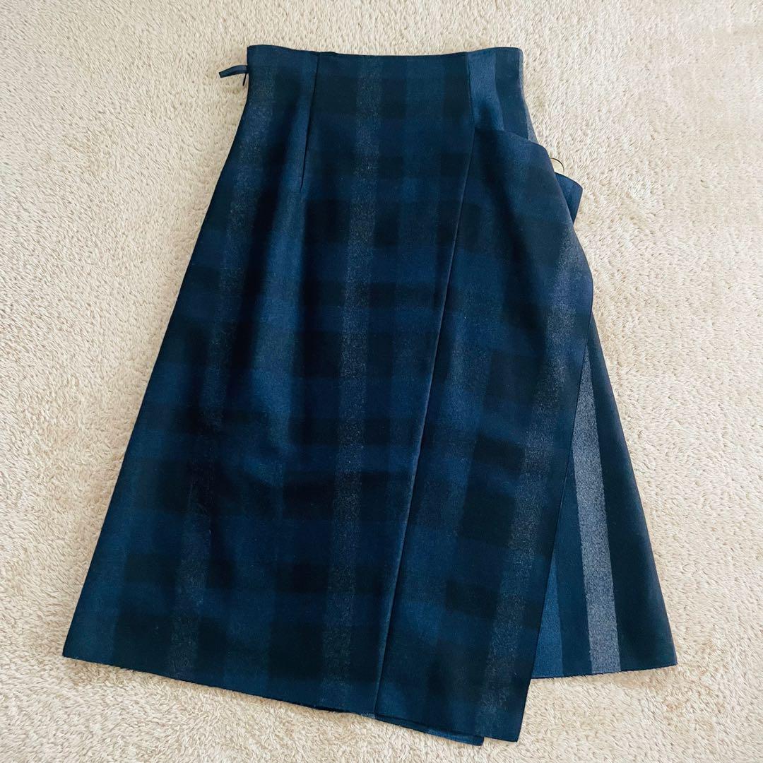 ✨美シルエット✨未使用級 ADORE ウーリーチェックアシメトリースカート Ｍ