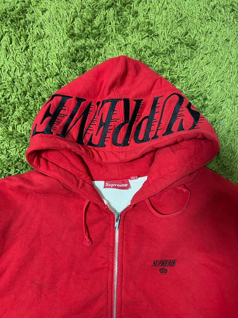 supreme赤 パーカー フード付き