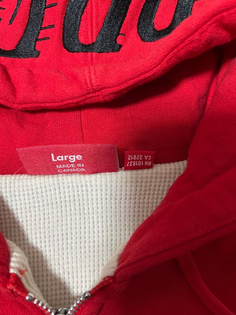 supreme赤 パーカー フード付き