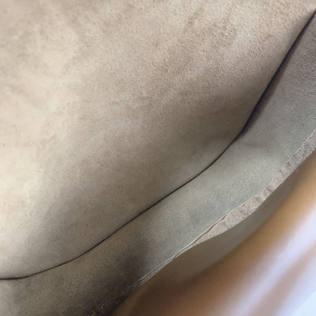 ブラウン