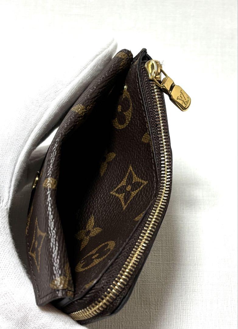 VUITTON