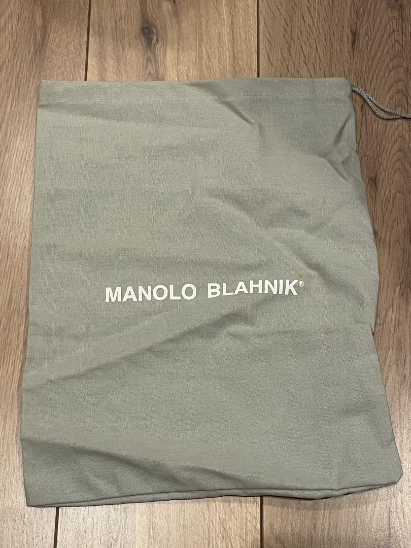 Manolo Blahnik スキンカラーパンプス