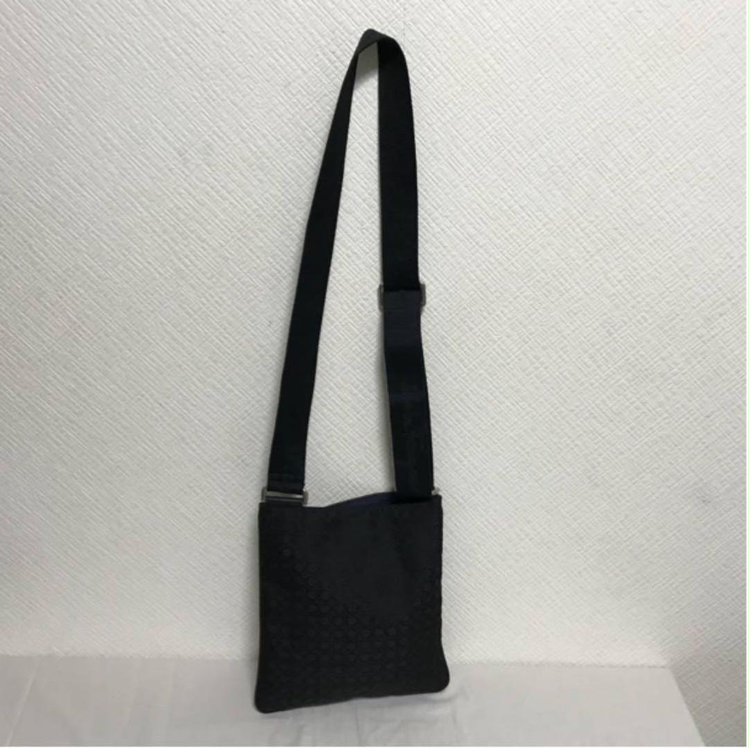 極美品本物サルヴァトーレフェラガモショルダーバッグビジネスボディバック黒メンズ