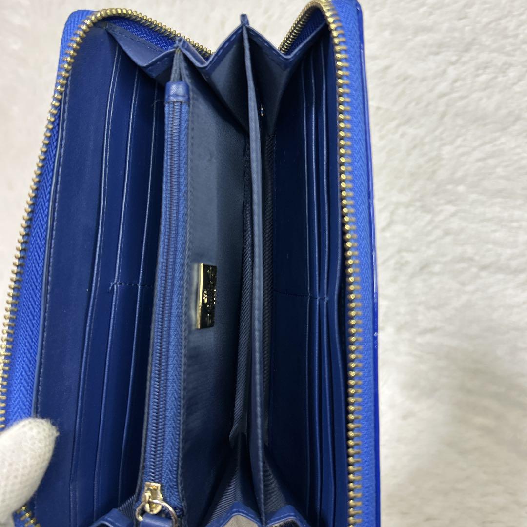 Vivienne Westwood 長財布　エナメル　ラウンドジップ　ブルー