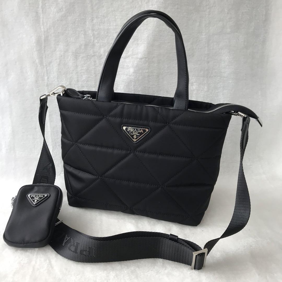 セール★PRADA★ショルダーバッグ 関税負担なし♪PRADA トライアングル レザーショルダーバッグ