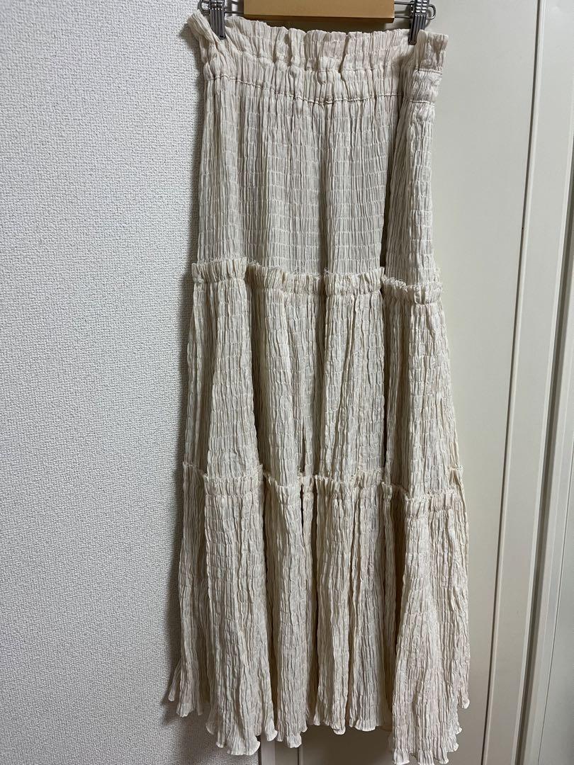 新品未使用タグ付 SOLOV LIGHTSOME SHIRRING SKIRT