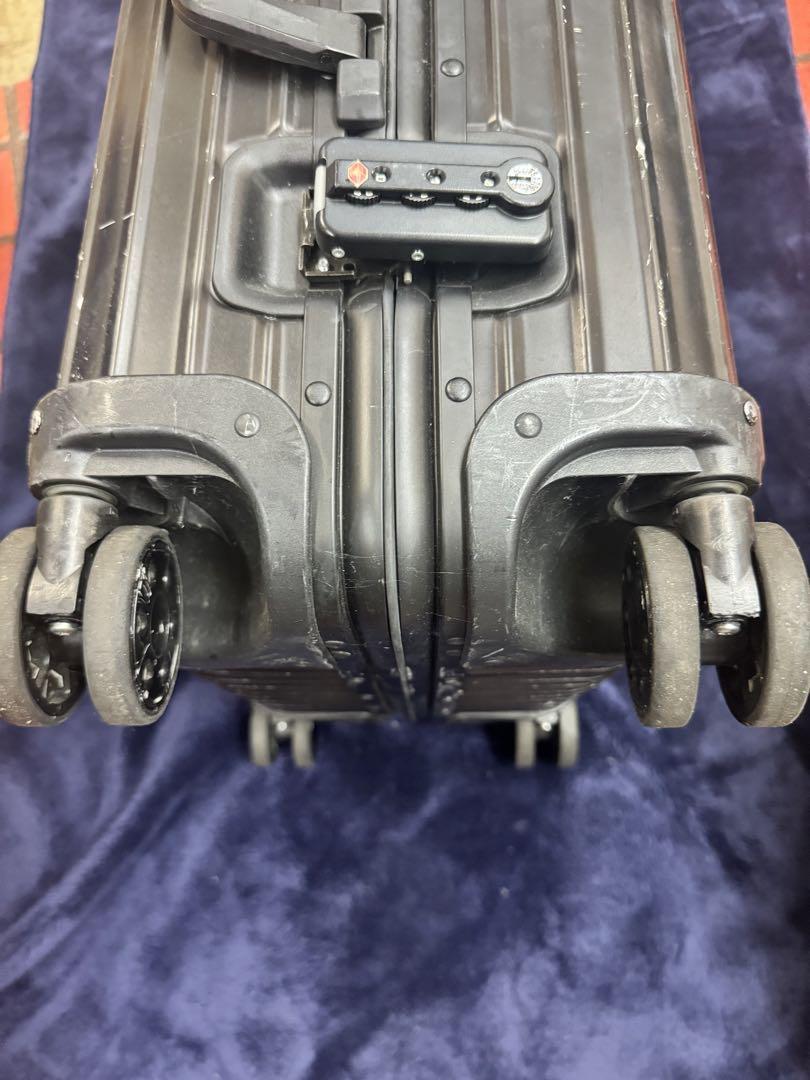 最終価格 日本未発売RIMOWA ✖️モンクレール黒 キャリーケース 4輪
