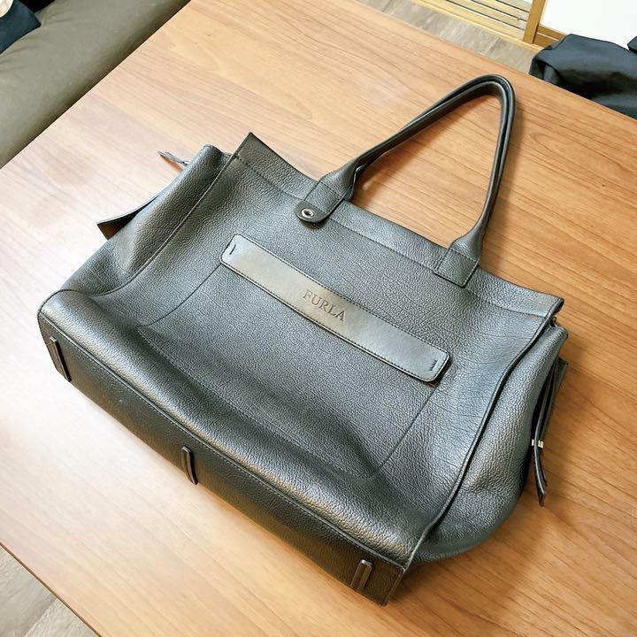 独特の上品 【美品】FURLA(フルラ)トートバッグ ブラック - トート