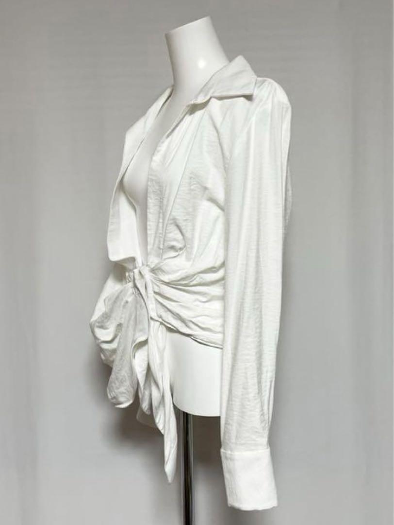 スペシャル特典 ホワイト JACQUEMUS シャツ 34 XS トップス
