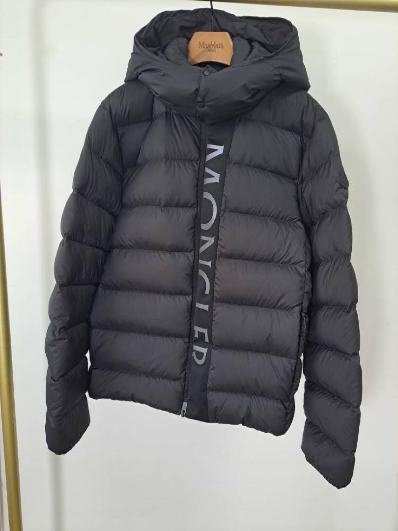 MONCLER モンクレール