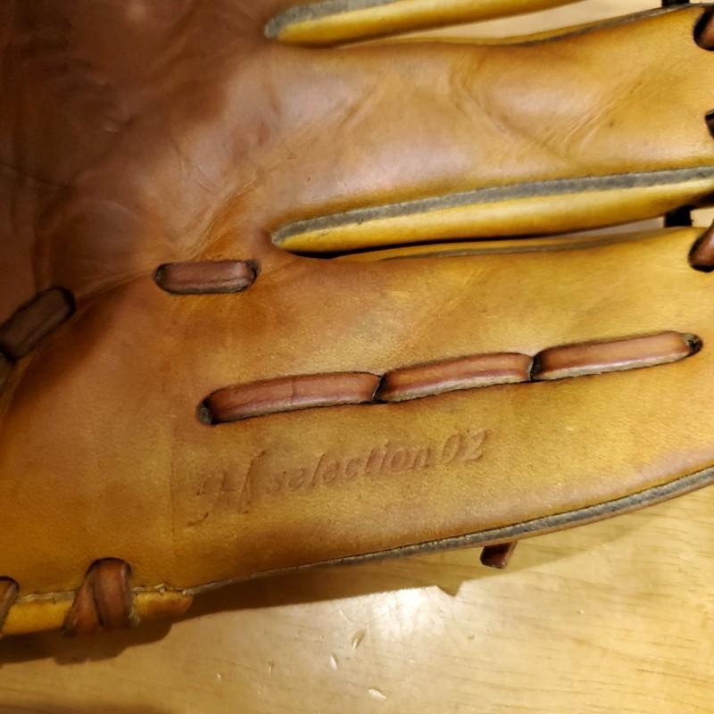 ミズノ Mizuno 宮﨑敏郎モデル グローバルエリート 内野用 軟式グローブ