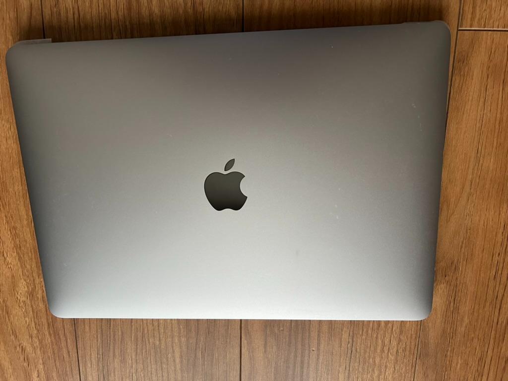 MacBook Pro 13インチ 32GB 1TB Core i7　A2251