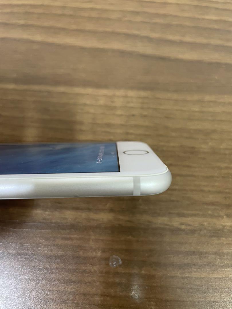iPhone8 64GB シルバー 美品 SIMフリー