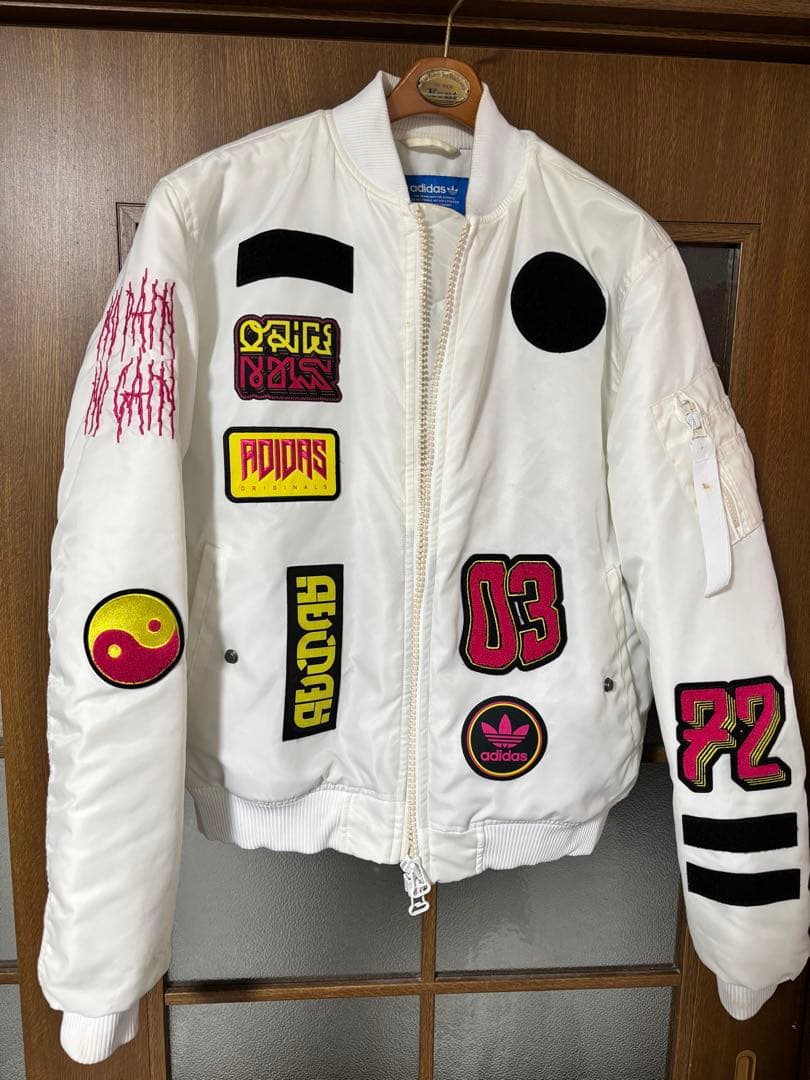 AVIREXプルオーバーとadidas MA-1ジャケットセット AVIREXプルオーバーとadidas MA-1ジャケットセット