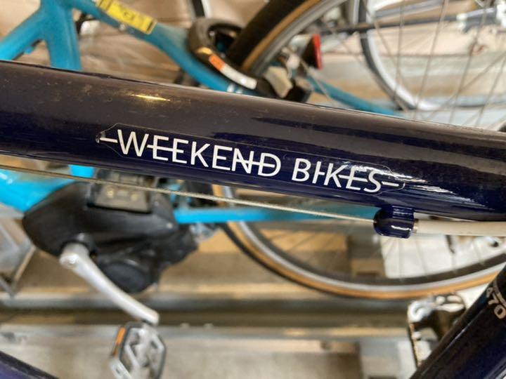 WEEKEND BIKES クロスバイク ネイビー 美品】WEEKENDBIKES クロスバイク ネイビー