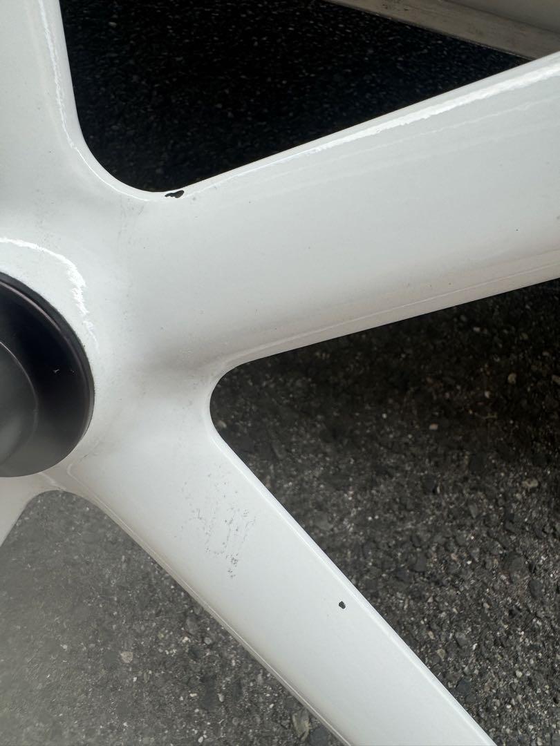 中古　AEROSPOKE 5本スポークホイール　フロント　 ホワイト　700c