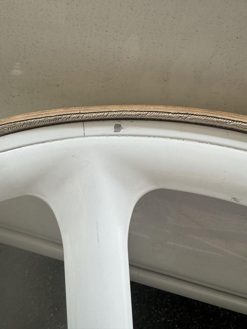中古　AEROSPOKE 5本スポークホイール　フロント　 ホワイト　700c