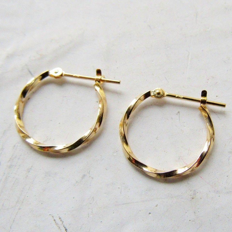 フープピアス　М　ツイスト K18 18K ピアス フープ 18金