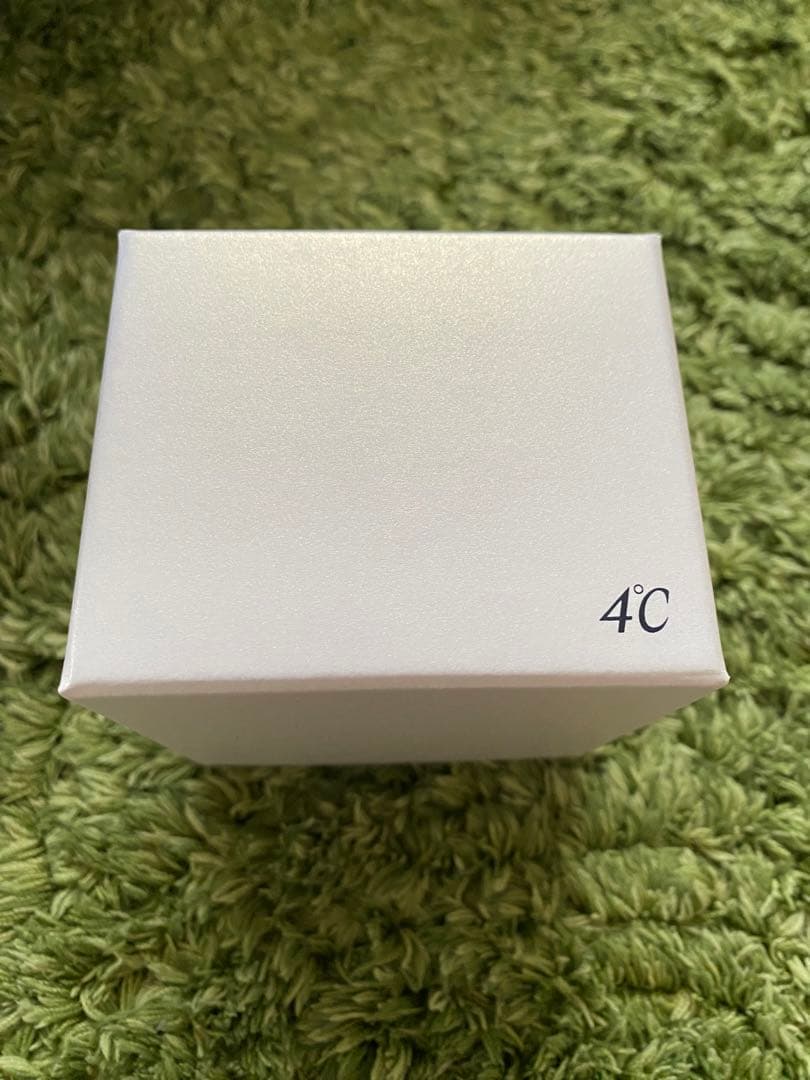 4°Cの箱 高品質 www.shelburnefalls.com