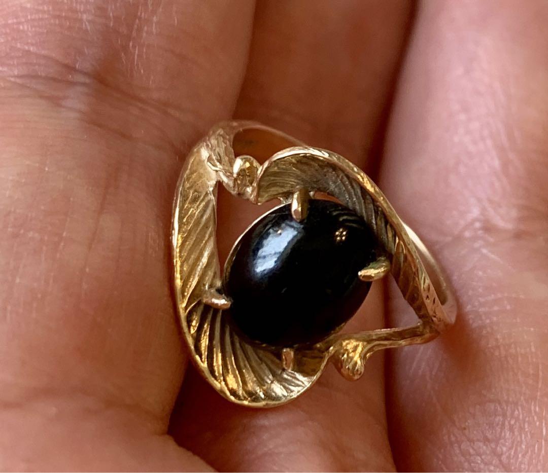 新着 10K？ 18K？ YG アンティーク ブラックオニキスのリング アクセサリー