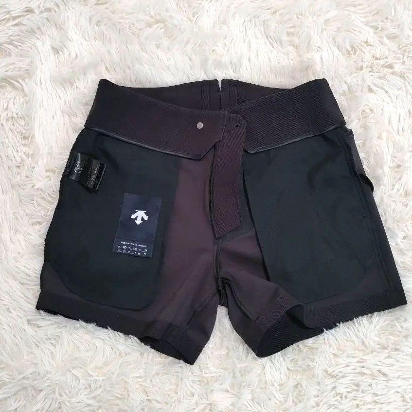 DESCENTE ゴルフ ショートパンツ レディース S 黒