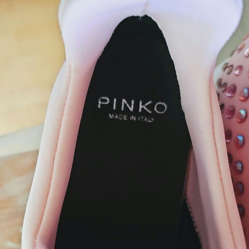 【PINKO】ビジュー付ピンクスニーカー　イタリー　サイズ25.5