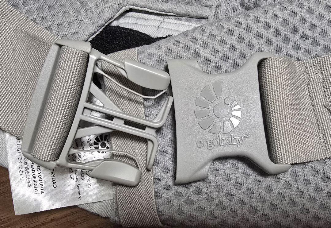 ergobaby OMNI breeze 抱っこひも　パールグレー