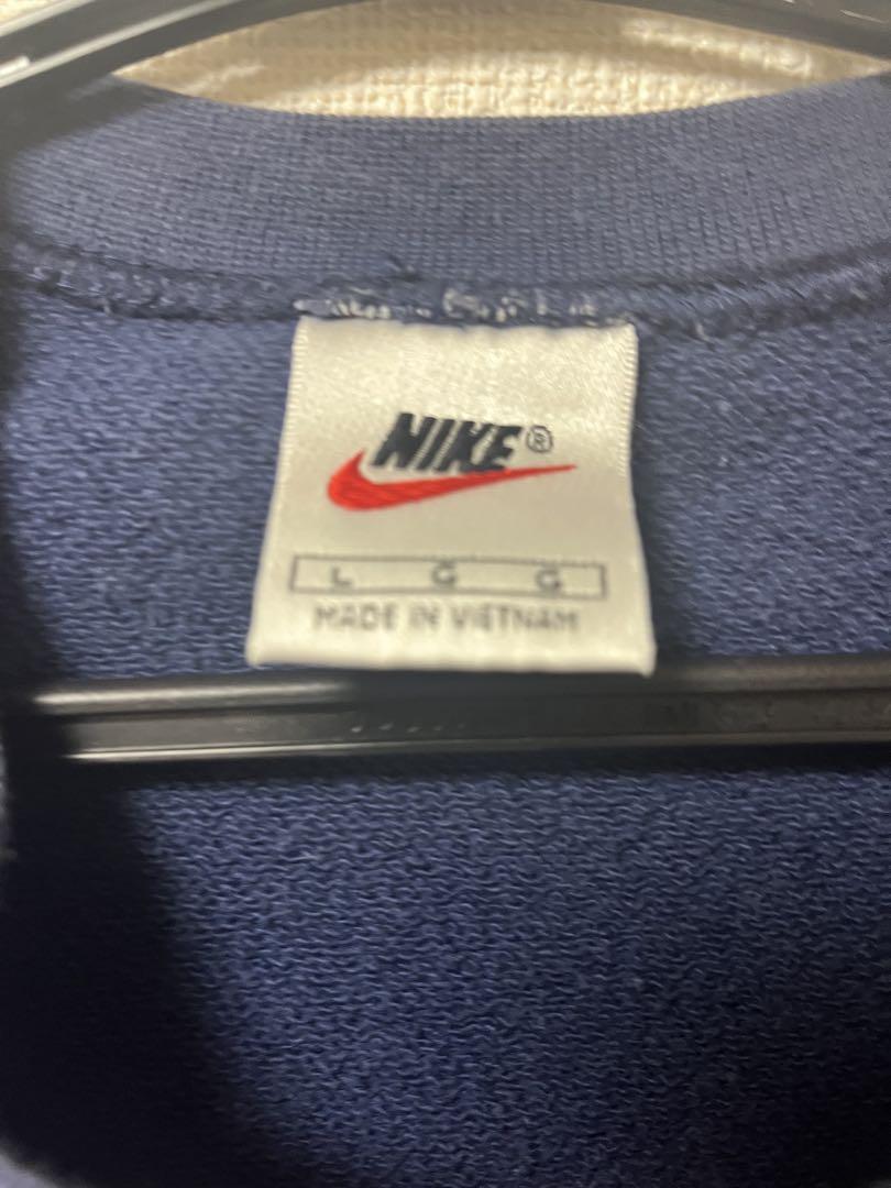 NIKE 90s ワンポイントスウェット　ネイビー