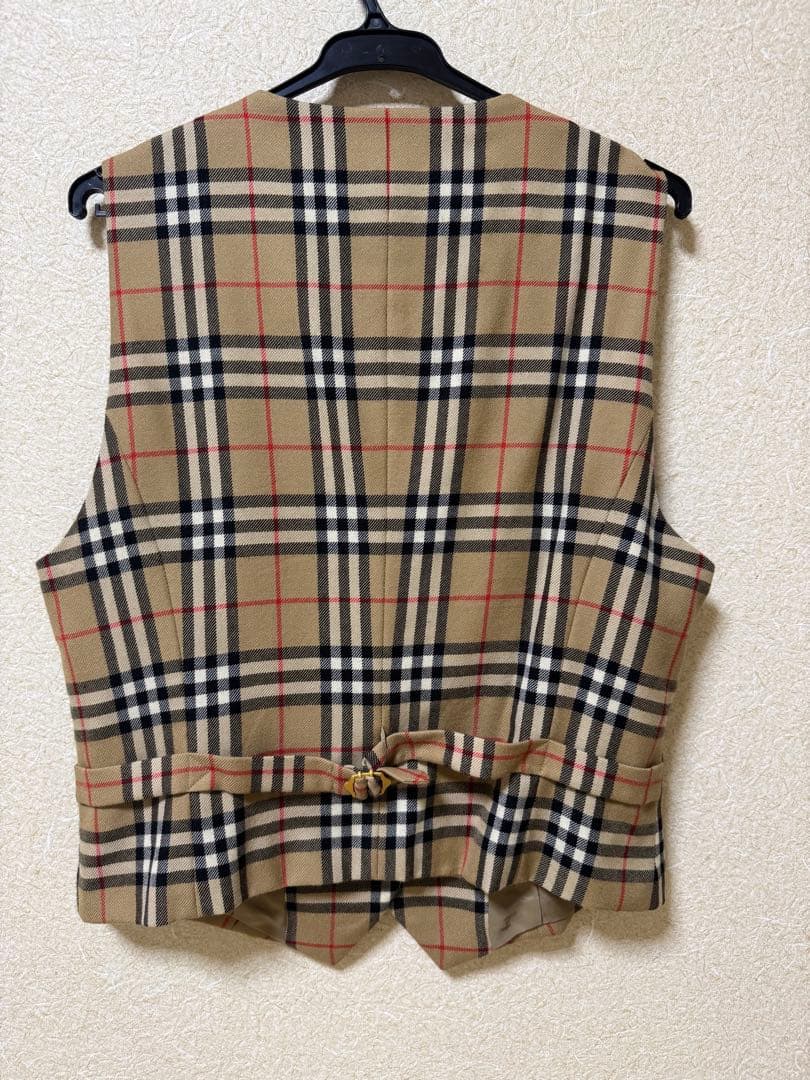 美品 Burberry's ベージュ チェック柄 ベスト 秋冬 ノバチェック 美品 Burberry's ベージュ チェック柄 ベスト 秋冬 ノバチェック