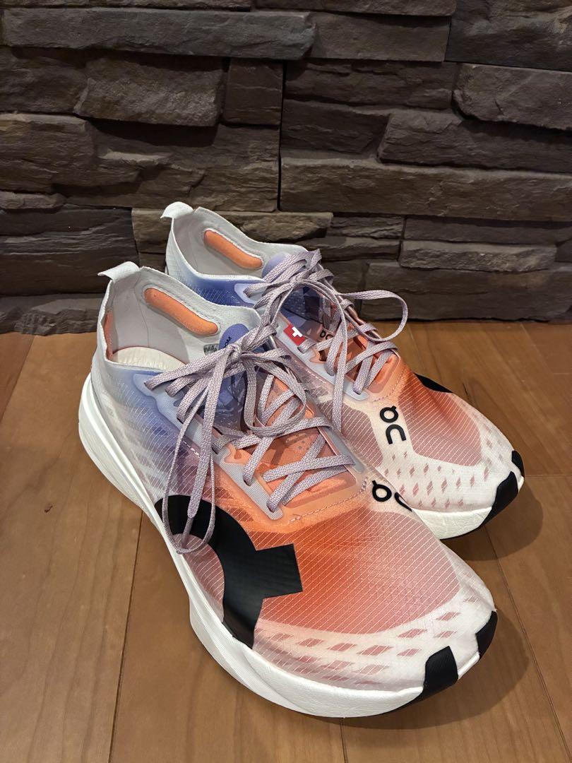 on オン Cloudboom Strike クラウドブーム ストライク Men's Cloudboom Strike | White & Horizon | On United States