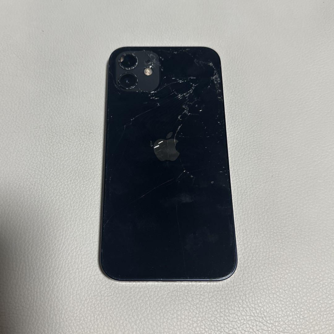 【SIMフリー】iPhone 12 128GB ブラック 77%