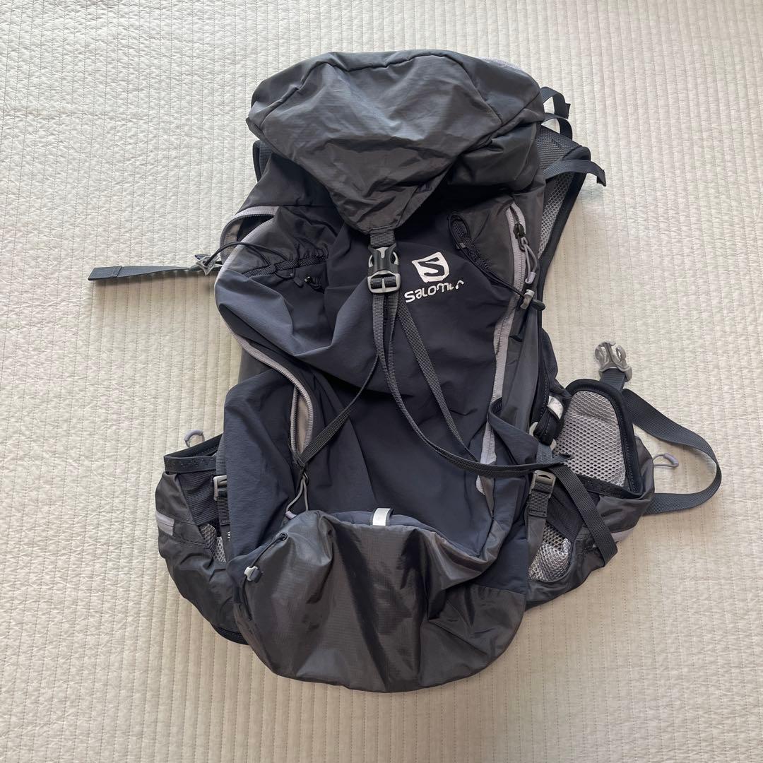 Salomon OUT NIGHT 28 5リットル 女性用SALOMON