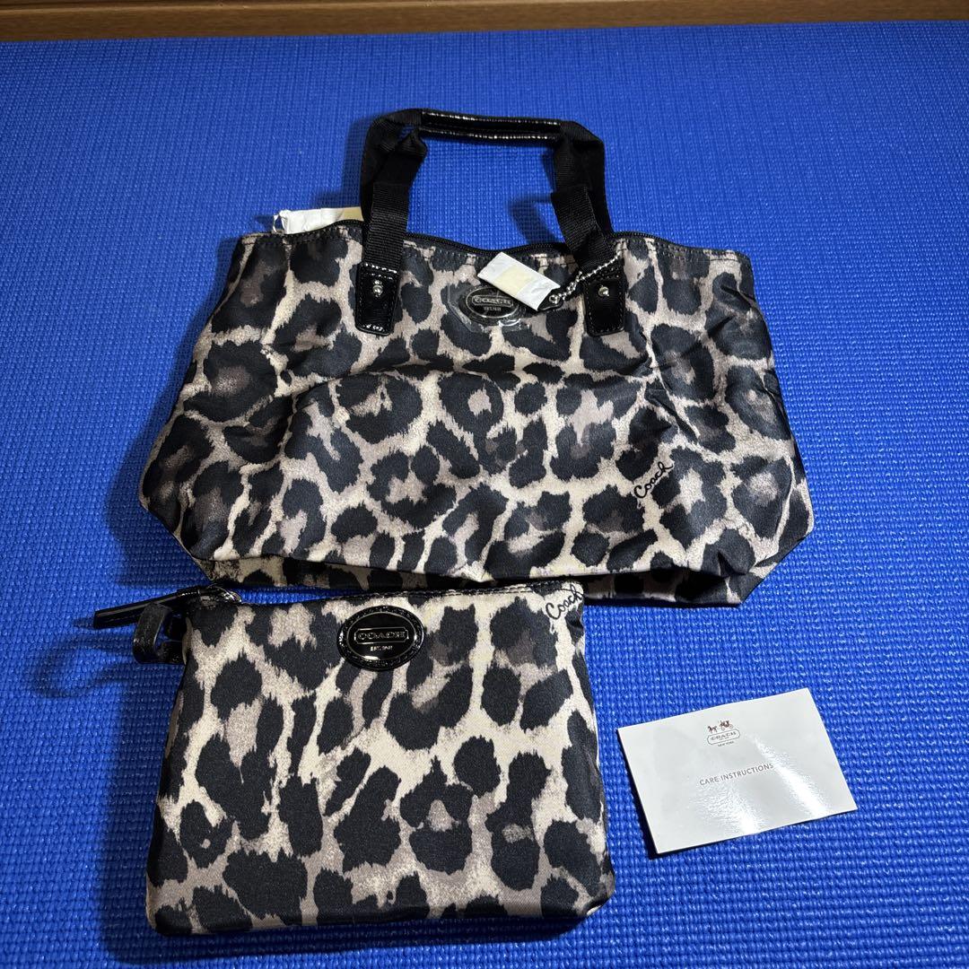 【待望★】 ヒョウ柄 COACH トートバッグ メルカリ - ポーチ付き バッグ
