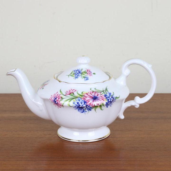 ロイヤルスタンダード　ティーポット　ヴィンテージ　食器　花柄　イギリス