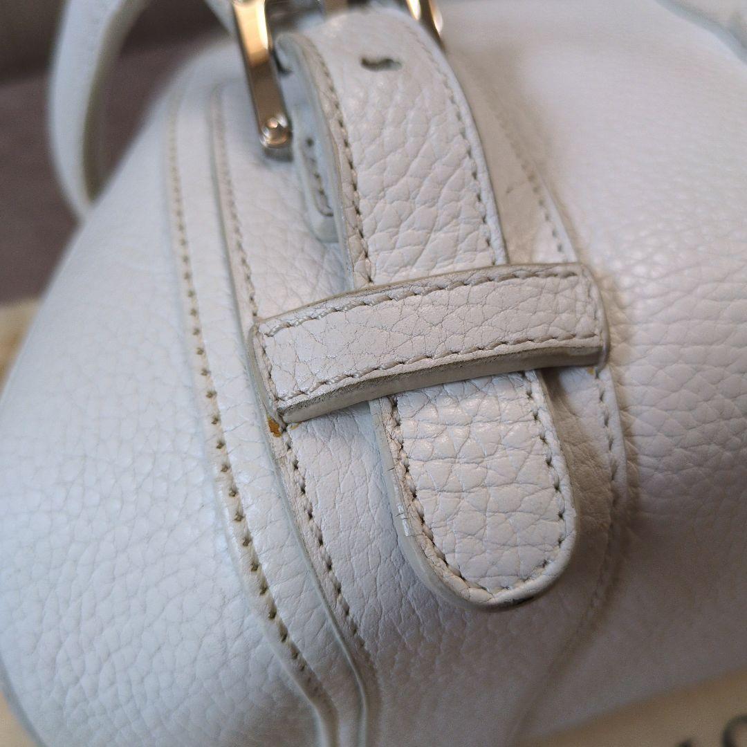 LOEWE ホワイトレザーハンドバッグ