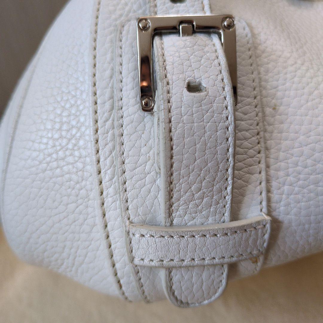 LOEWE ホワイトレザーハンドバッグ