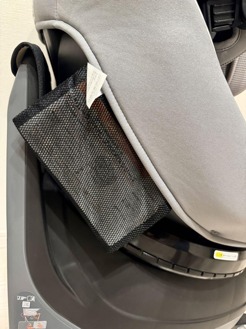 コンビ　クルムーヴアドバンスISOFIX 回転式
