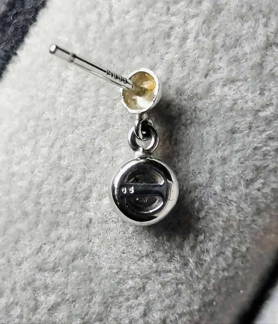 プラチナ　ダイヤピアス REIKA