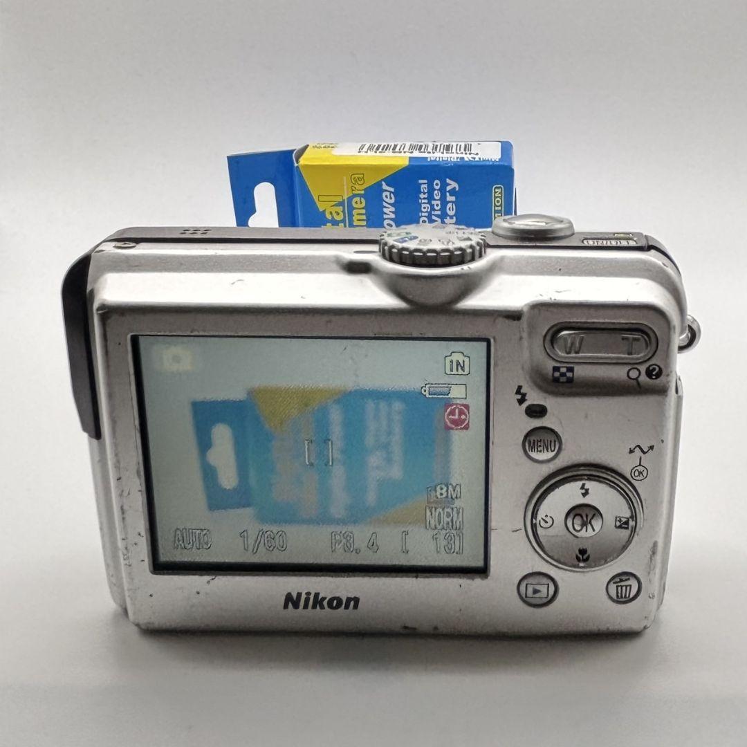 Nikon COOLPIX P1 シルバー 新品バッテリー付 - メルカリ