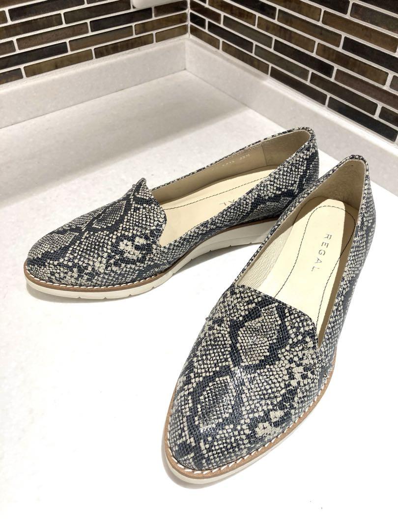 美品　REGAL WALKER ヘビ柄 ローファーシューズ　23.5cm 箱付き