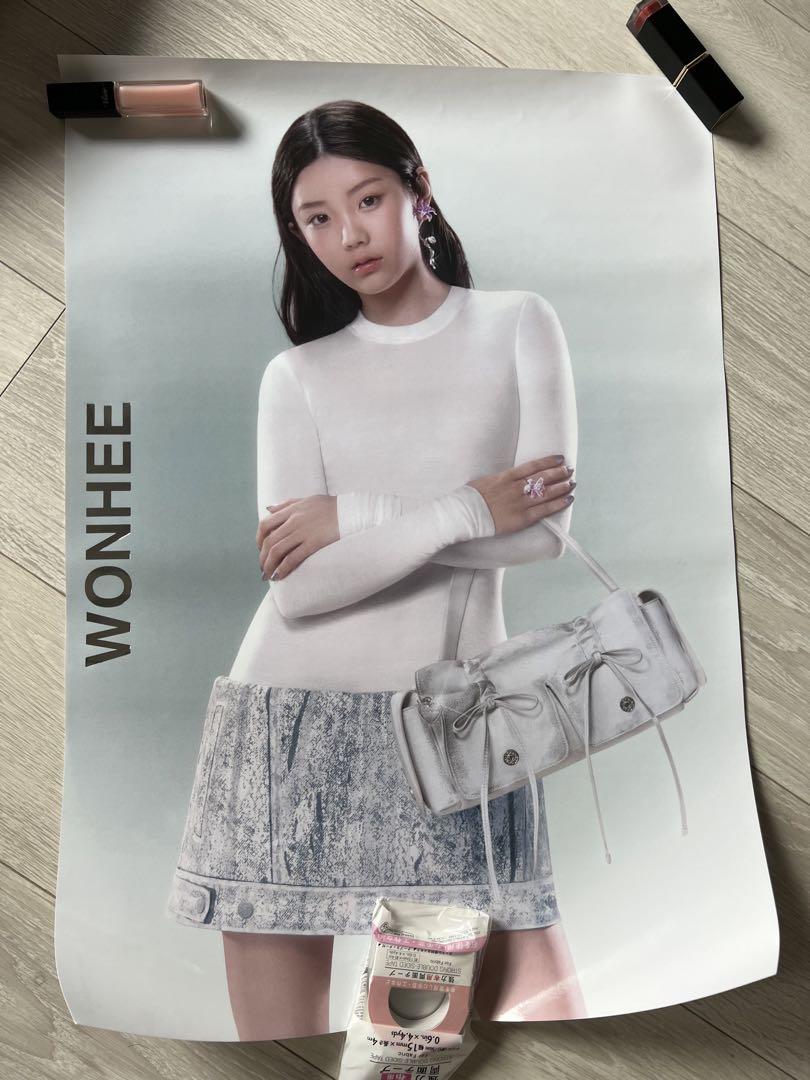 acne studios ILLIT ウォンヒ ポスター アイリットWONHEE最
