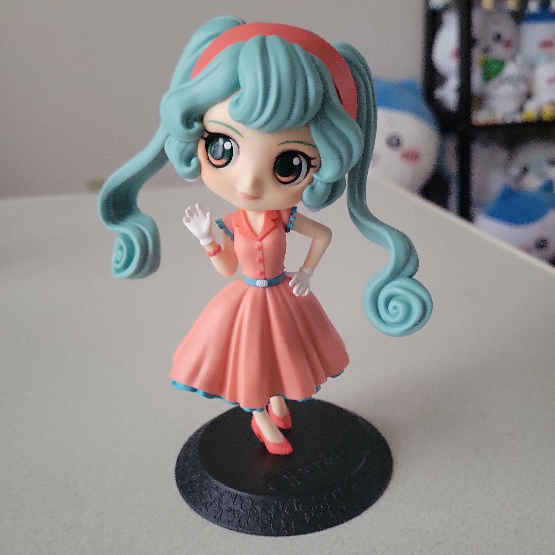 Qposket WORLD JOURNEY 初音ミク フィギュア Amazon.com: Banpresto - Vocaloid - Hatsune Miku World