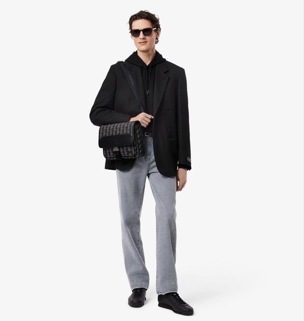 国内完売 希少　美品　LACOSTE モノグラムフラップメッセンジャーバッグ