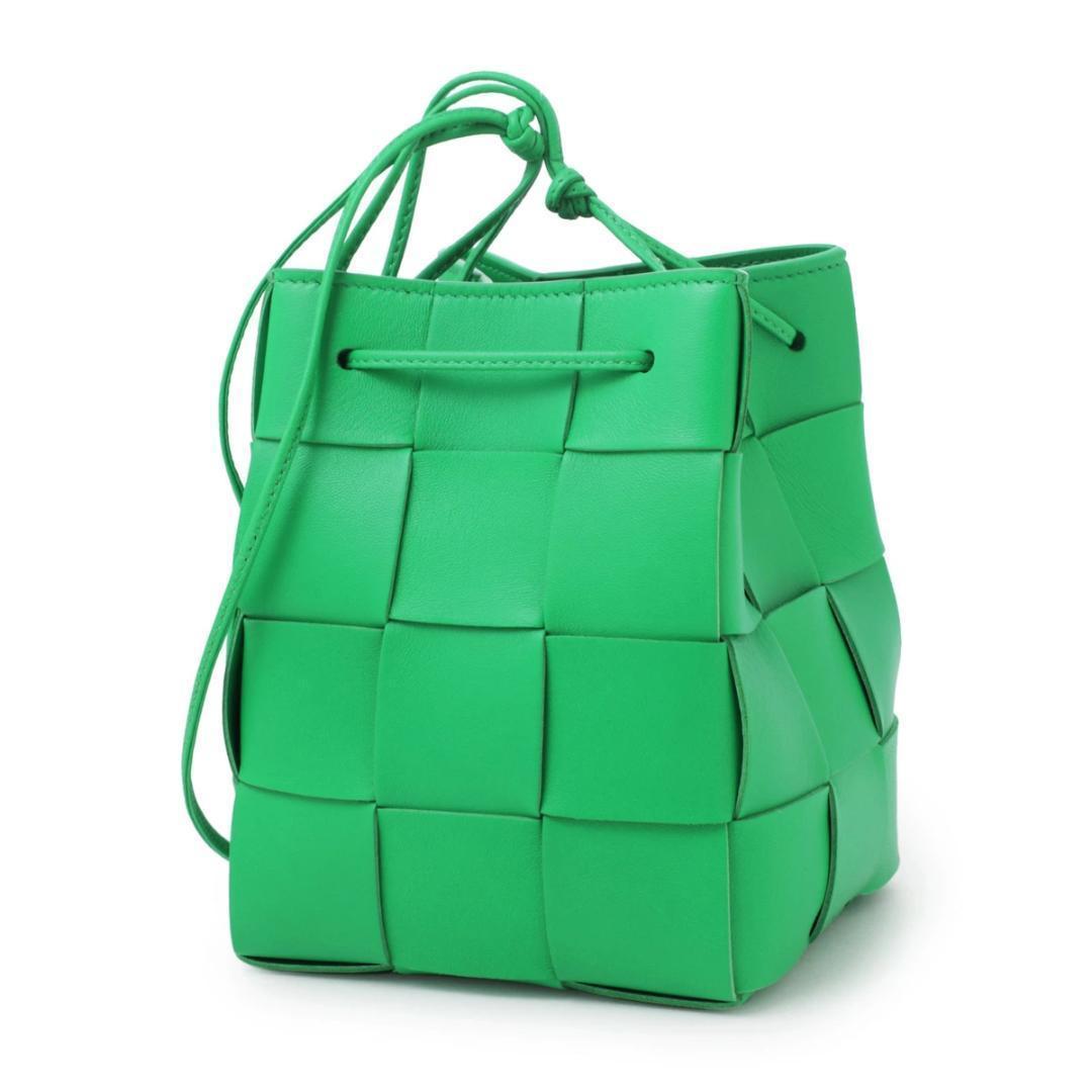 新品　BOTTEGA VENETA　SMALLCASSETTE　ショルダーバッグ