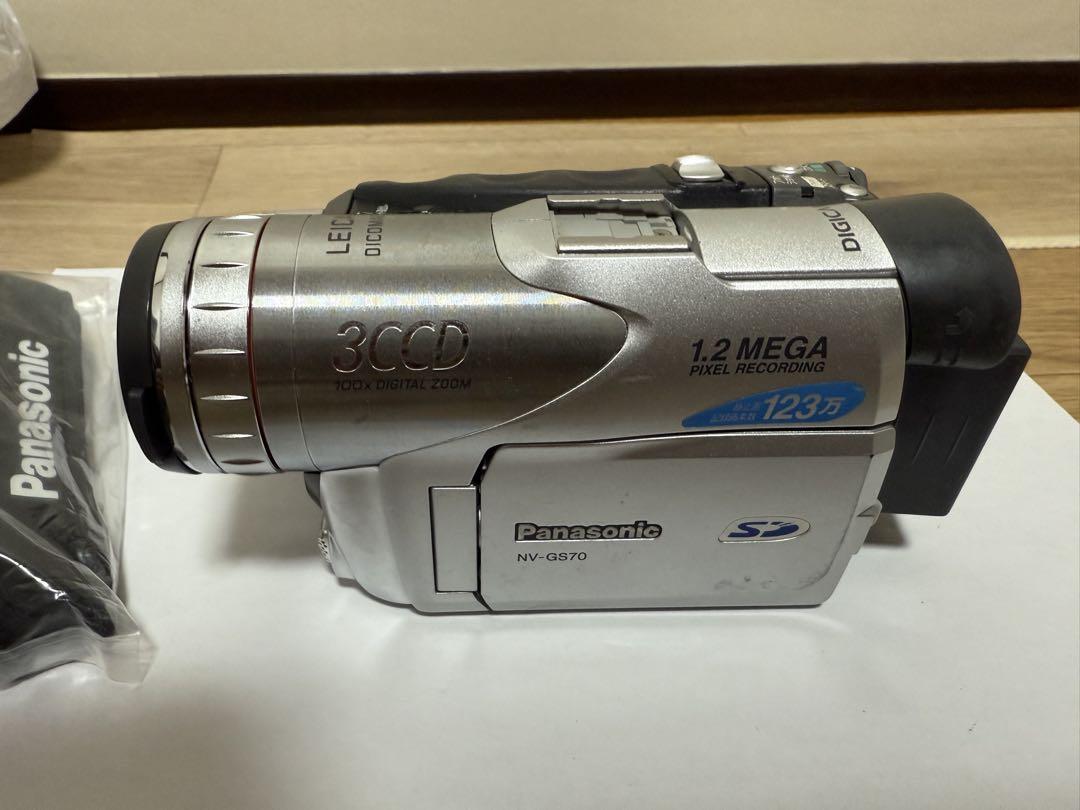 Panasonic NV-GS70 3CCDビデオカメラ - メルカリ