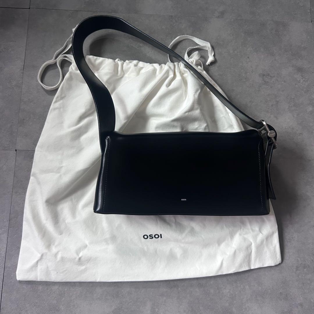 【袋付き美品❗️】osoi folder brot ショルダーバッグ　レザー　黒