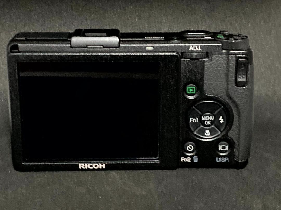 RICOH GR DIGITAL IV 本体