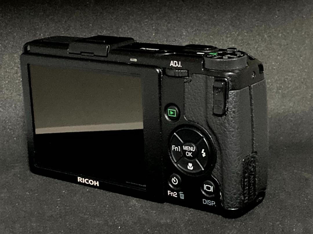 RICOH GR DIGITAL IV 本体